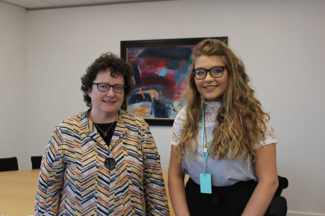 Elin Jones A Lora Lewis